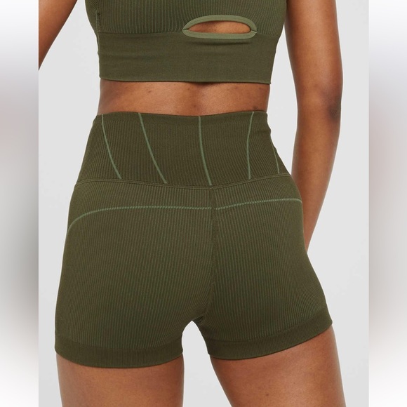 Aerie Offline Workout Set - Picture 2 of 7